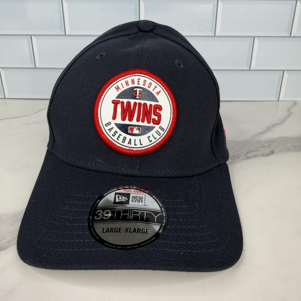 Minnesota Twins Hat Cap Fitted Mens Large XLarge Navy Baseball New Era 39Thirty